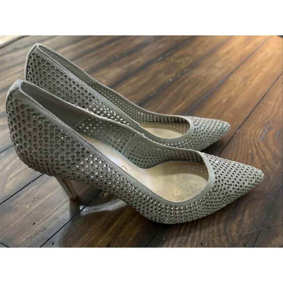 Vince Camuto Pointed Toe Mesh Heel Grey Silver Embellishments Size 8.5 - Picture 3 of 11